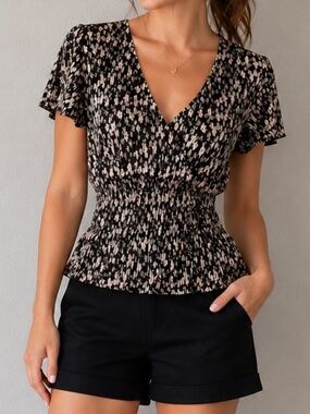New w/ Tags Self e Floral Boho Cropped Faux Wrap Peplum Top Size Small